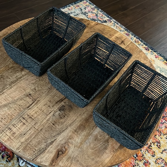 set of 3 woven baskets 😍😇 - Picture 4 of 8